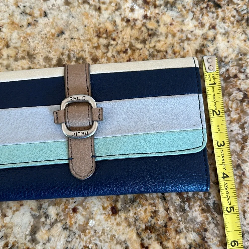 Relic Clutch Wallet - Picture 6 of 6